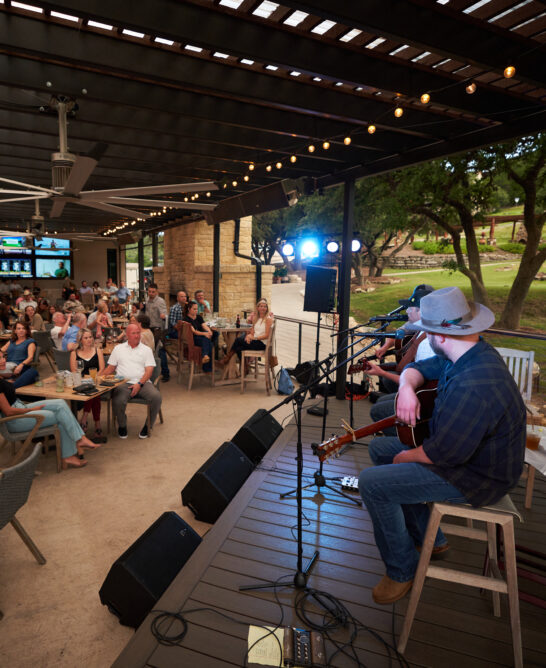 Live Music & Dueling Pianos