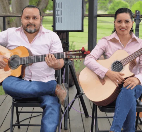 Singer/Songwriter Series – Jorge & Nicole