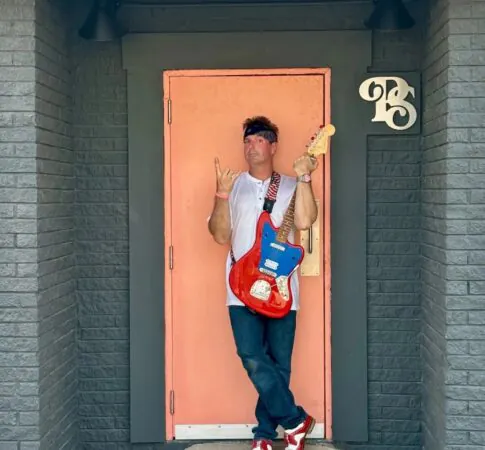 Singer/Songwriter – Austin Forrest