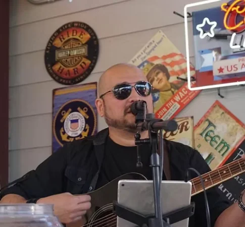 Singer/Songwriter – Ruben Pacheco
