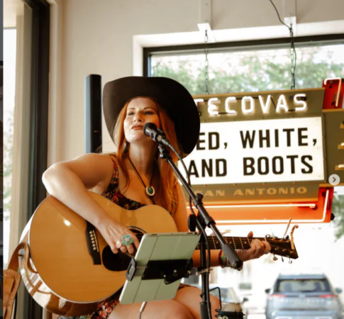Singer/Songwriter Series – Lacy Brinson